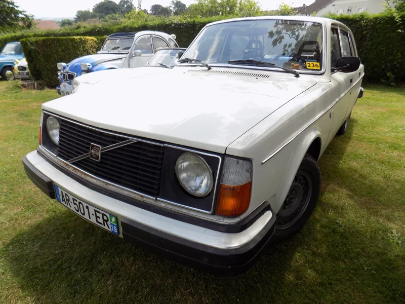Voiture de marque inconnue