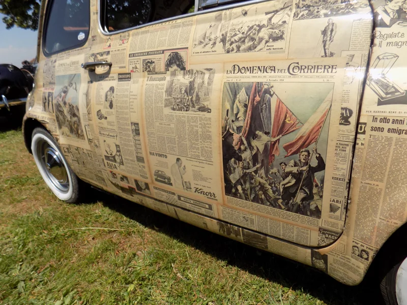 Fiat 500 version « journal » - Côté