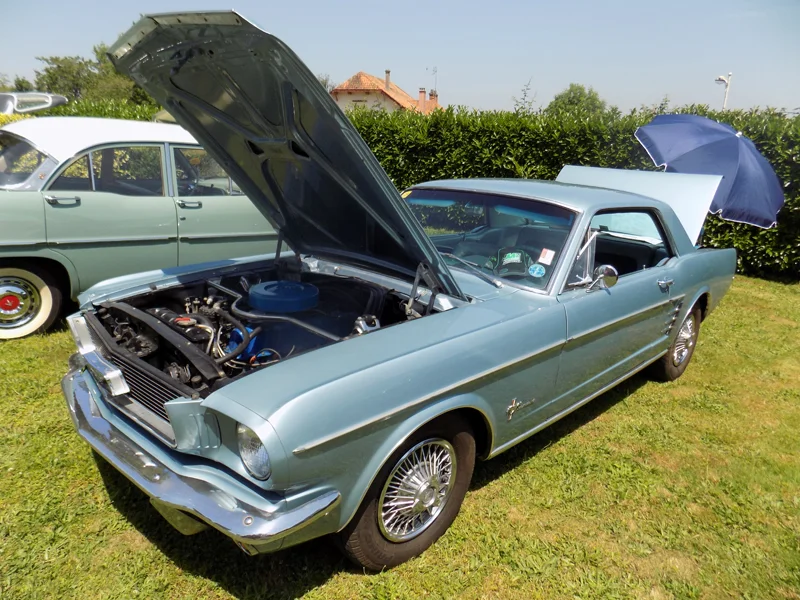 Voiture de marque inconnue